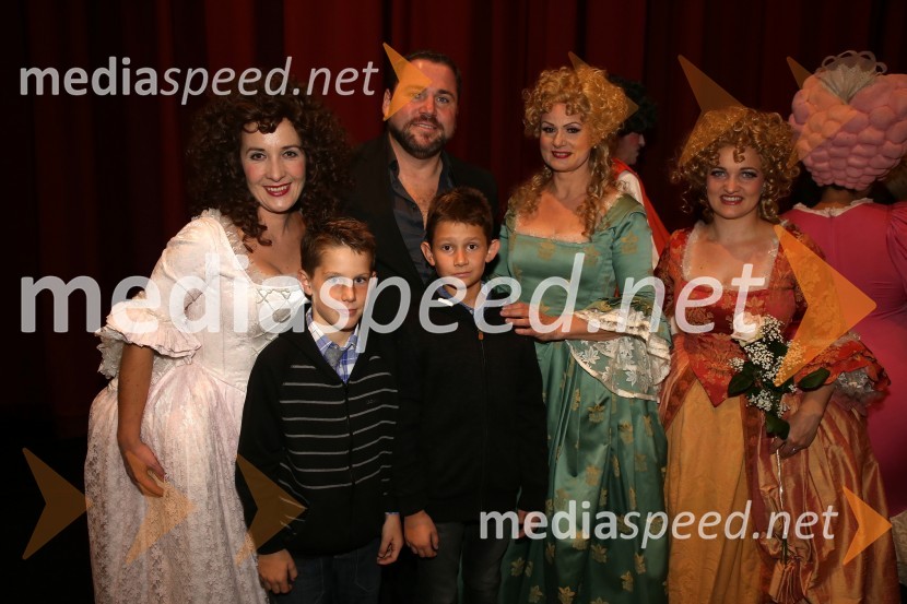  Martina Ledinek, operna pevka;  Jaki Jurgec, operni solist;  Regina Schulz, operna pevka;  Terezija Potočnik, operna pevkaSeviljski brivec, premiera opere