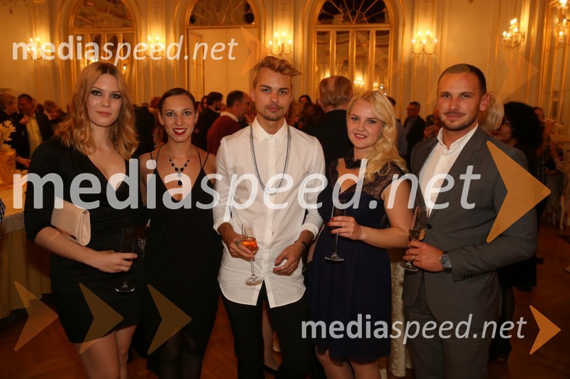  ... ;  ... ;  David Hojnik, modni oblikovalec DH fashion;  ... ;  David Klobasa, AgroremontSeviljski brivec, premiera opere