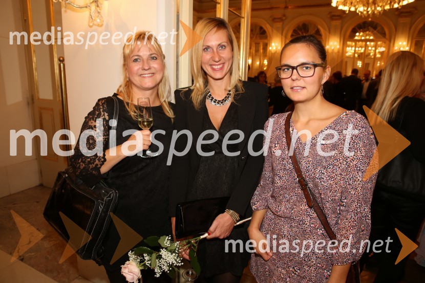  Andreja Zakonjšek Krt, operna pevka;  Mateja Kožuh, producentka Opere in Baleta SNG Maribor;  Ana Vončina, muzikologinjaSeviljski brivec, premiera opere