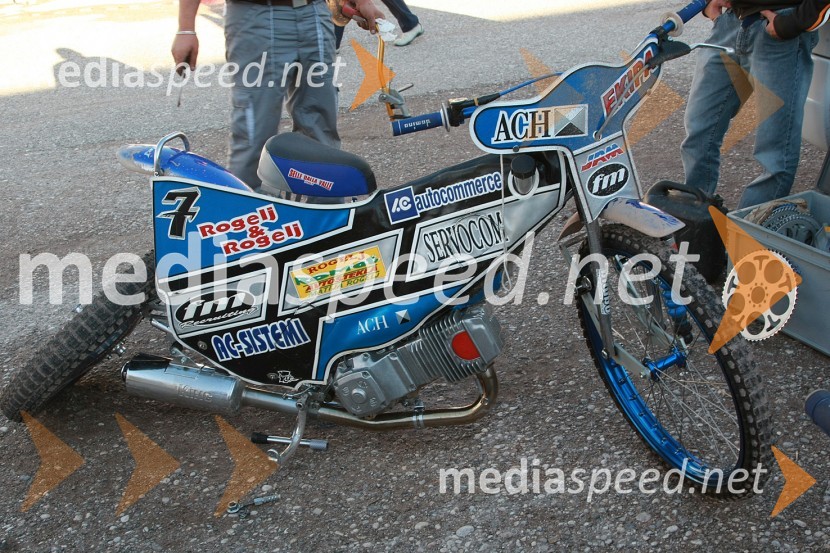 Motocikel Mateja Žagarja (AMTK Ljubljana)SPEEDWAY Krško, trening
