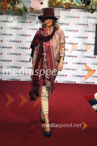  Anamarija Avbelj, manekenka, Miss Universe Slovenije 2008Obraz Supernove 2015 je Klavdija Golja