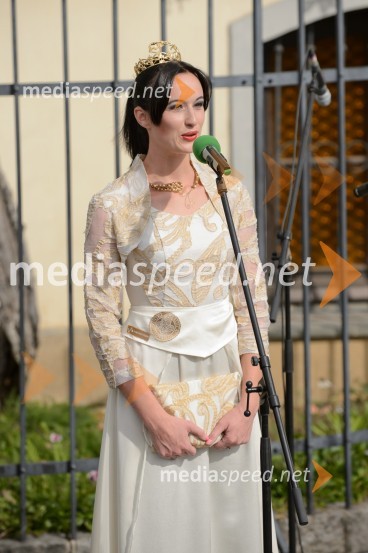  Sandra Vučko, Vinska kraljica Slovenije 2015Trgatev Stare trte 2015