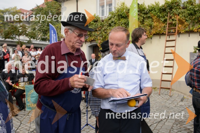  ... ;  Stane Kocutar,  odgovorni urednik, Radio Maribor, mestni viničar in skrbnik Stare trteTrgatev Stare trte 2015