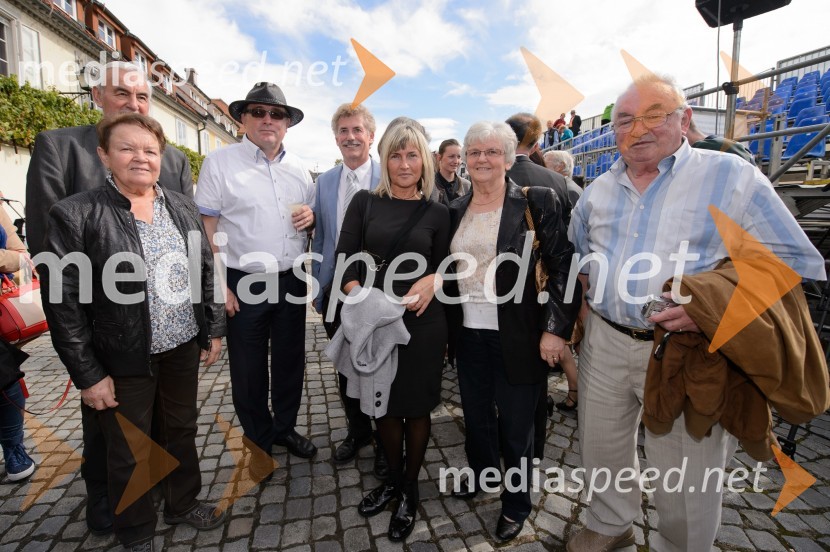  ... ; dr. Andrej Fištravec, župan, Mestna občina Maribor;  ... ;  ... ;  ... Trgatev Stare trte 2015