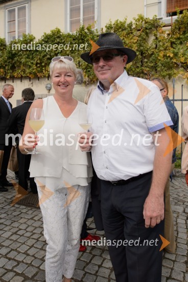  Irena Polak Fištravec; dr. Andrej Fištravec, župan, Mestna občina MariborTrgatev Stare trte 2015