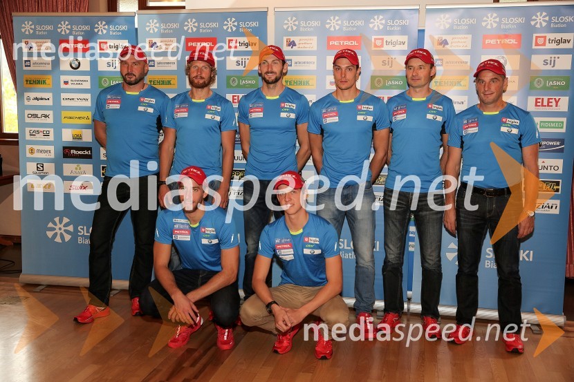 Biatlon, moška ekipa s trenerjiPredstavitev smučarskih reprezentanc