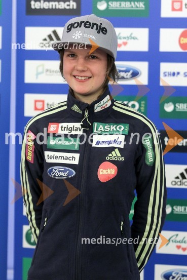  Ema  Klinec, smučarska skakalkaPredstavitev smučarskih reprezentanc