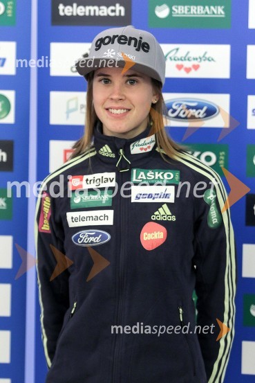  Urša Bogataj, smučarska skakalkaPredstavitev smučarskih reprezentanc