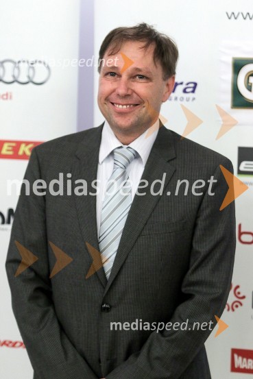 dr.  Blaž  Lešnik, predsednik Zveze učiteljev in trenerjev smučanja SlovenijePredstavitev smučarskih reprezentanc