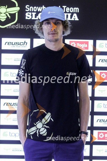  Domen  Bizjak, deskar na sneguPredstavitev smučarskih reprezentanc