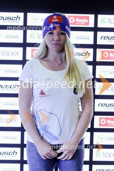  Iva  Polanec, deskarka na sneguPredstavitev smučarskih reprezentanc
