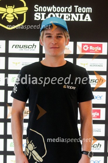  Peter  Podlogar, deskar na sneguPredstavitev smučarskih reprezentanc