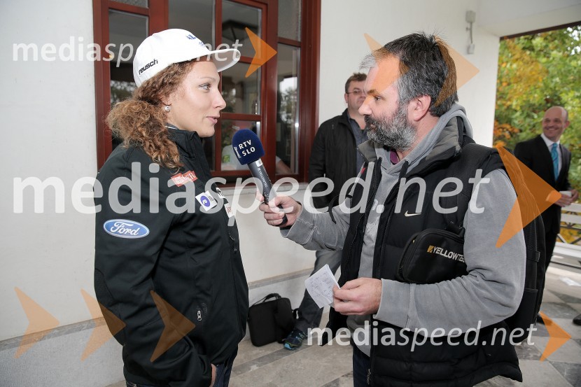  Ilka Štuhec, smučarka ;  ... Predstavitev smučarskih reprezentanc