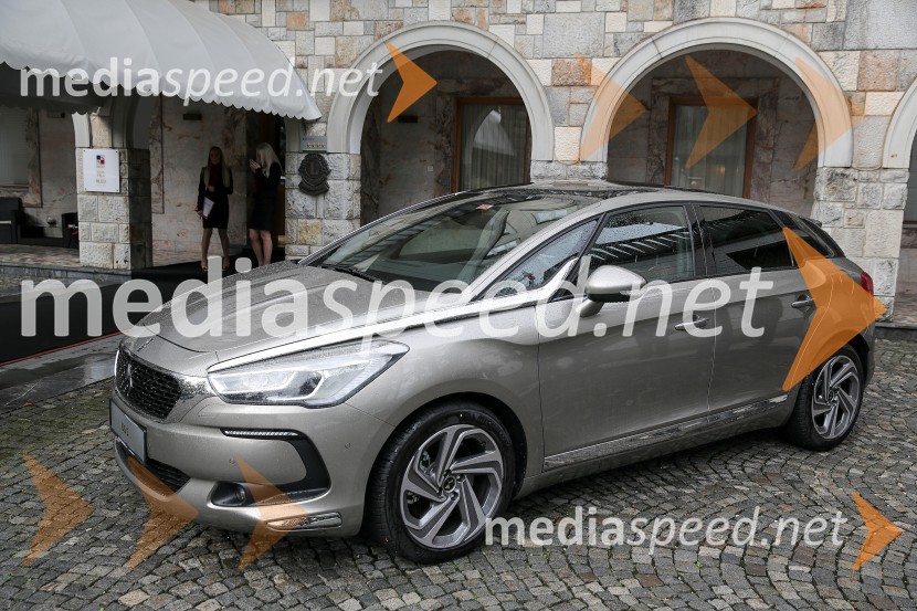 Vozilo DSNovinarska konferenca ob 60.obletnici avtomobila DS iz leta 1955