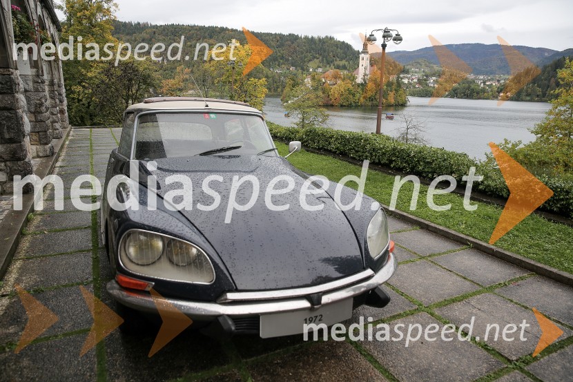 Vozilo DSNovinarska konferenca ob 60.obletnici avtomobila DS iz leta 1955