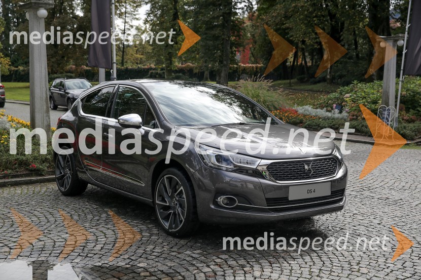 Vozilo DSNovinarska konferenca ob 60.obletnici avtomobila DS iz leta 1955