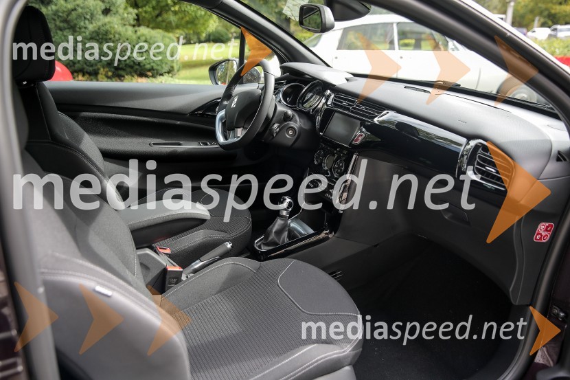 Vozilo DSNovinarska konferenca ob 60.obletnici avtomobila DS iz leta 1955