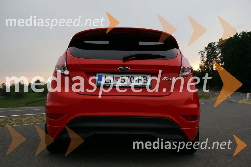 Ford Fiesta 1.0 EcoBoost Red EditionFord Fiesta 1.0 EcoBoost Red Edition, mediaspeed test