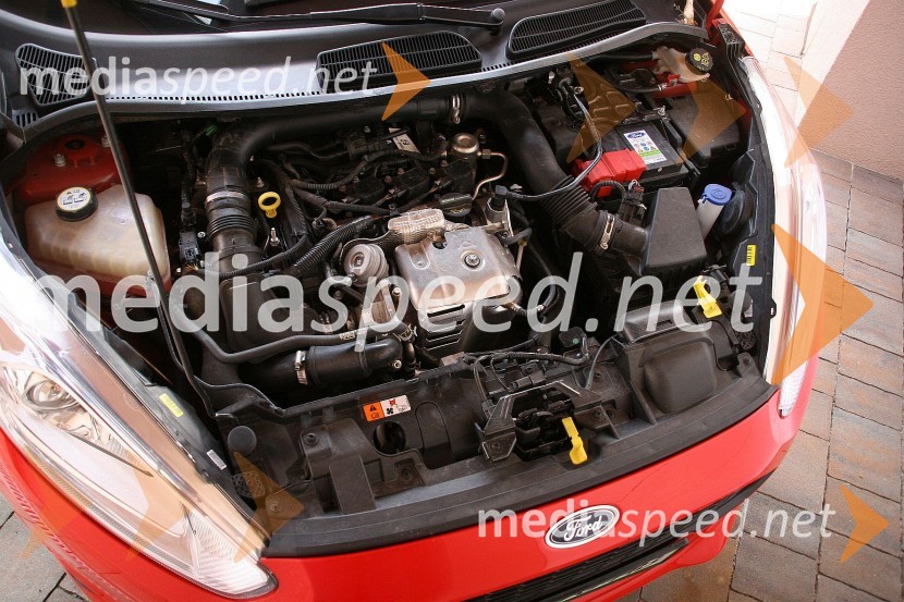 Ford Fiesta 1.0 EcoBoost Red Edition, 140 konjev v litru prostornineFord Fiesta 1.0 EcoBoost Red Edition, mediaspeed test