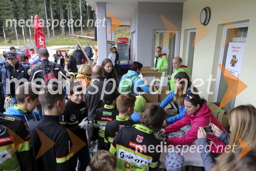 Očistimo naše gore, zaključek akcije Zavarovalnice TriglavOčistimo naše gore, zaključek akcije Zavarovalnice Triglav