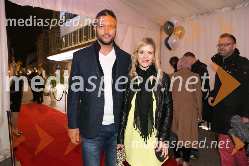  Rok Babarovič, vodja prodaje v Seaway;  Polona KrteljSoba 102 praznovala 1. rojstni dan