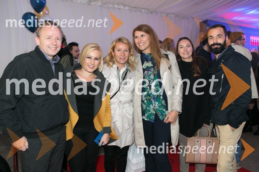 Soba 102 praznovala 1. rojstni dan