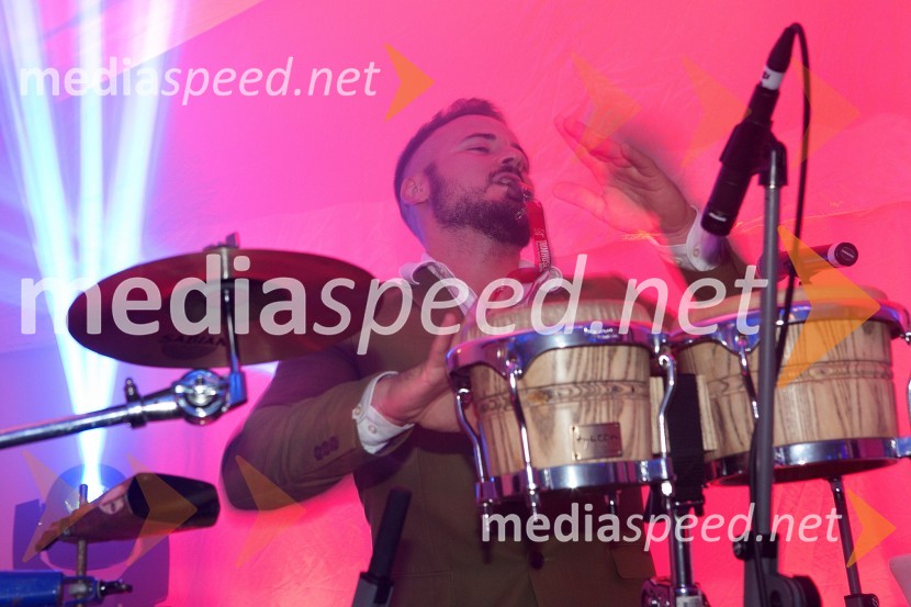 Soba 102 praznovala 1. rojstni dan