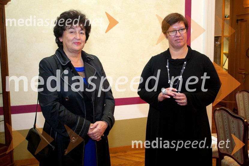 mag. Julijana Bizjak Mlakar, ministrica za kulturo; dr. Aleksandra  Berberih Slana, direktorica Muzeja narodne osvoboditve Maribor50. Borštnikovo srečanje, otvoritev razstave in festivala