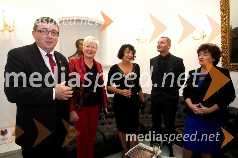 dr. Andrej Fištravec, župan, Mestna občina Maribor;  Irena Polak Fištravec;  Jelka Černivec, podžupanja Mestne občine Maribor;  Danilo Rošker, direktor SNG Maribor; mag. Julijana Bizjak Mlakar, ministrica za kulturo50. Borštnikovo srečanje, otvoritev razstave in festivala