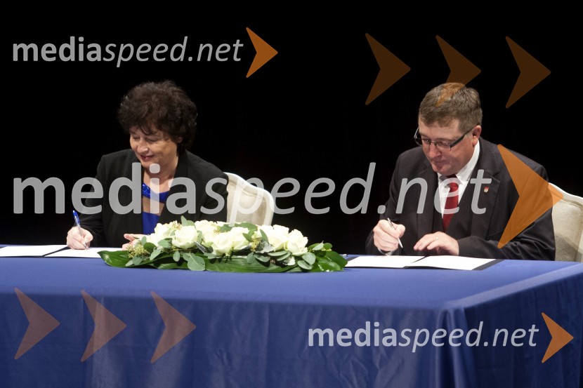 mag. Julijana Bizjak Mlakar, ministrica za kulturo; dr. Andrej Fištravec, župan, Mestna občina Maribor50. Borštnikovo srečanje, otvoritev razstave in festivala