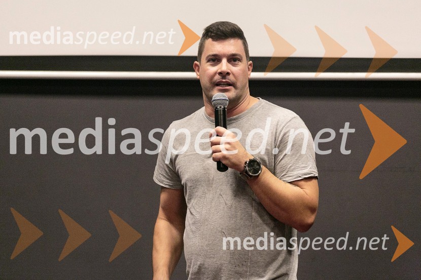  Klemen Bučan, radijski voditelj, stand-up komikPlanet Tuš fest Kranj