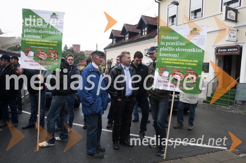 Protest kmetov na mariborski tržnici