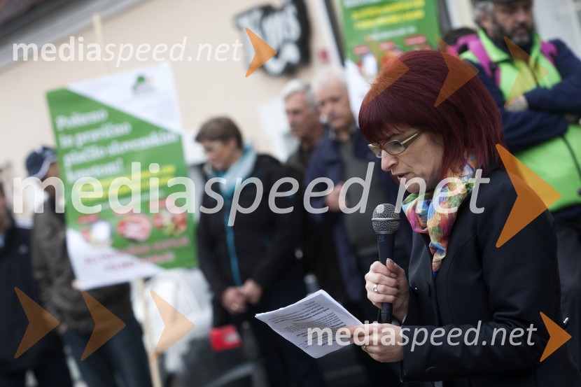 Protest kmetov na mariborski tržnici