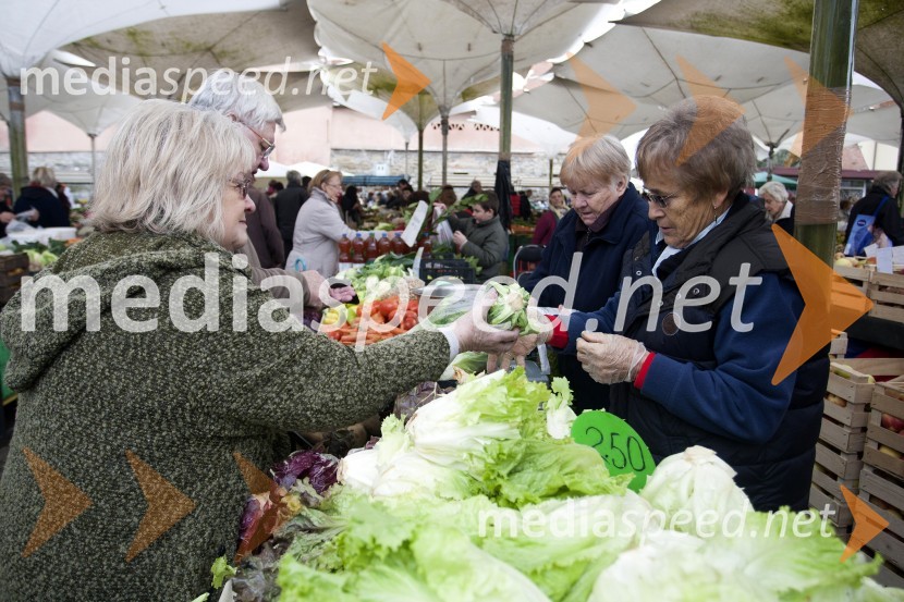 Protest kmetov na mariborski tržnici