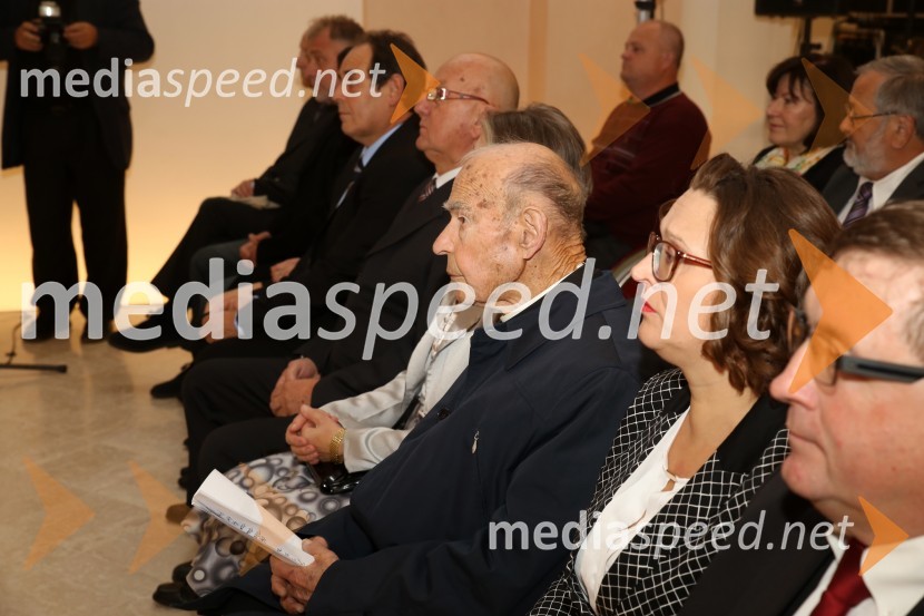 dr. Jožef Smej, mariborski pomožni škof;  Lidija Divjak Mirnik, direktorica Študentskih domov UM, mestna svetnica MOM (LPR); dr. Andrej Fištravec, župan, Mestna občina MariborJožef Smej postal častni občan Mestne občine Maribor