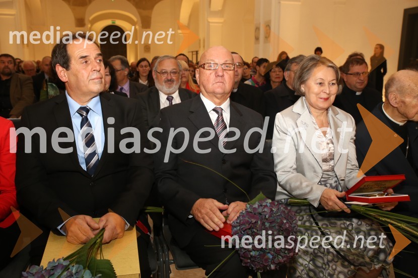  Stanko  Zorec;  Martin  Benko, predsednik društva Sožitje Maribor;  Vera FegušJožef Smej postal častni občan Mestne občine Maribor