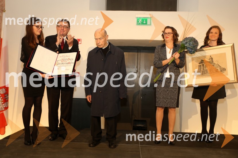  ... ; dr. Andrej Fištravec, župan, Mestna občina Maribor; dr. Jožef Smej, mariborski pomožni škof;  Lidija Divjak Mirnik, direktorica Študentskih domov UM, mestna svetnica MOM (LPR);  ... Jožef Smej postal častni občan Mestne občine Maribor