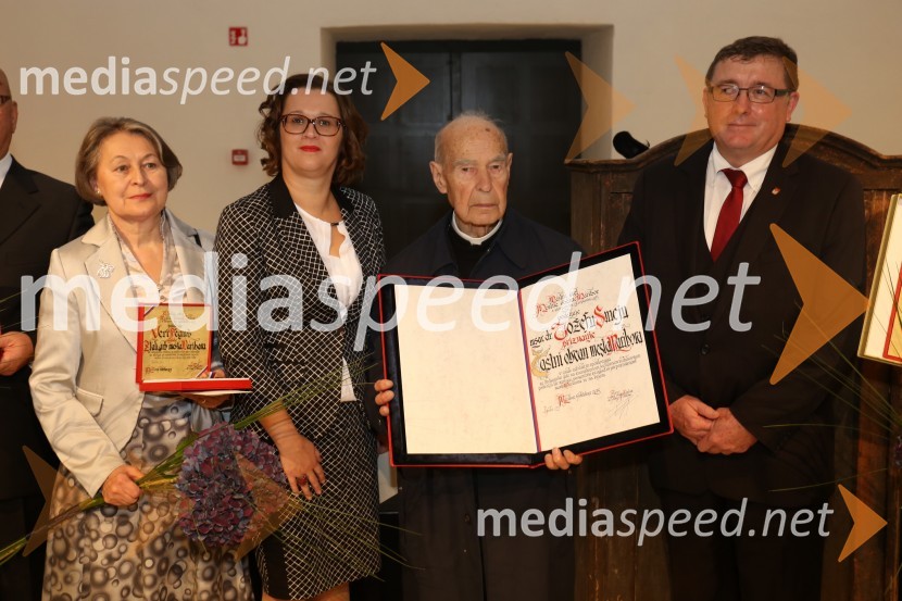  Vera Feguš;  Lidija Divjak Mirnik, direktorica Študentskih domov UM, mestna svetnica MOM (LPR); dr. Jožef Smej, mariborski pomožni škof; dr. Andrej Fištravec, župan, Mestna občina MariborJožef Smej postal častni občan Mestne občine Maribor