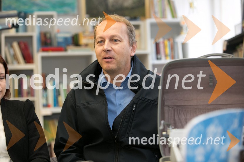  Igor Petek, svetovalec direktorja SnagaMladi, samostojnost, okoljska ozaveščenost in pomen ponovne uporabe