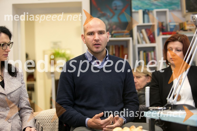  Klemen  Mesarec, predstavnik Študentske organizacije SlovenijeMladi, samostojnost, okoljska ozaveščenost in pomen ponovne uporabe