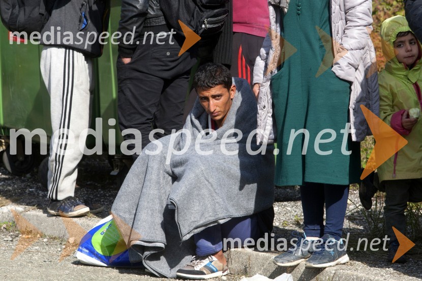 Begunci v nastanitvenem centru Šentilj