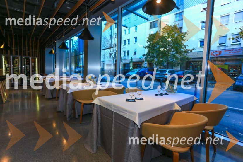 Restavracija in kavarna 7Restavracija in kavarna 7, otvoritev
