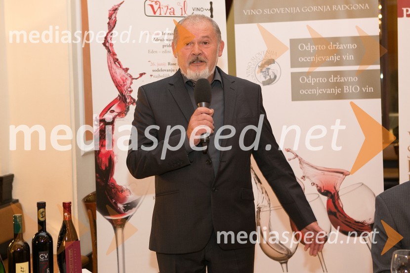  Rado Stojanovič, organizator Salona penečih vin, Slovenskega festivala vin, Martinovanja v Ljubljani, Ljubljanske vinske potiViva il vino predstavlja 5 vinskih državnih prvakov