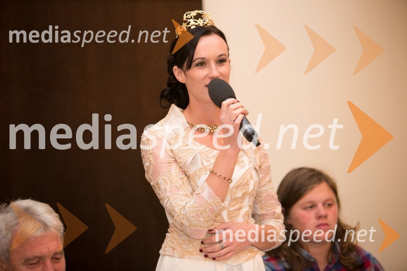  Sandra Vučko, Vinska kraljica Slovenije 2015Viva il vino predstavlja 5 vinskih državnih prvakov