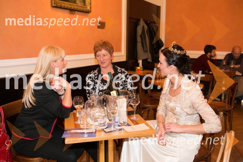  ... ;  ... ;  Sandra Vučko, Vinska kraljica Slovenije 2015Viva il vino predstavlja 5 vinskih državnih prvakov