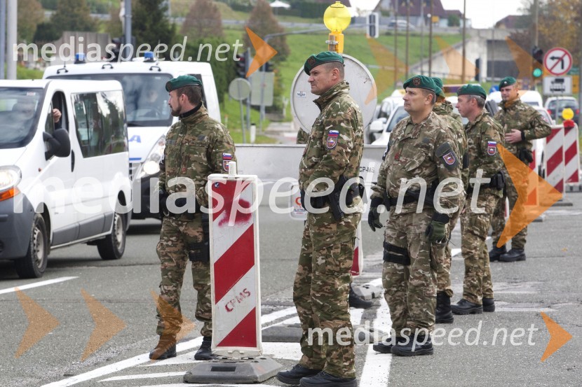 Ponovno prihod večjih skupin beguncev na  mejnem prehodu Šentilj