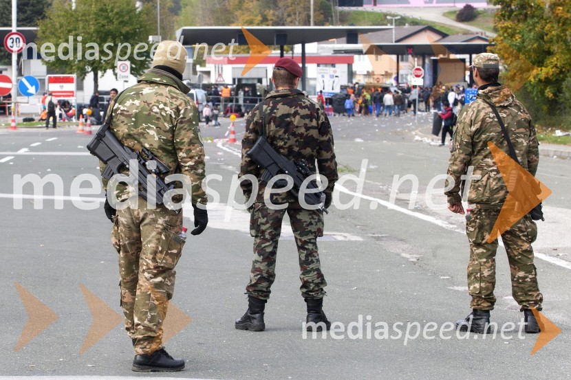 Ponovno prihod večjih skupin beguncev na  mejnem prehodu Šentilj