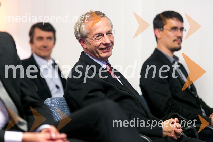 dr. Edvard Kovač, teolog in filozof, član uprave Škrabčeve ustanovePodelitev nagrad in štipendij Škrabčeve ustanove 2015