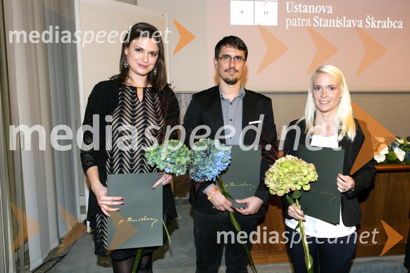  Irena Kužnik, štipendistka Škrabčeve ustanove;  Janoš Ježovnik, štipendist Škrabčeve ustanove;  Urška Vranjek Ošlak, štipendistka Škrabčeve ustanovePodelitev nagrad in štipendij Škrabčeve ustanove 2015