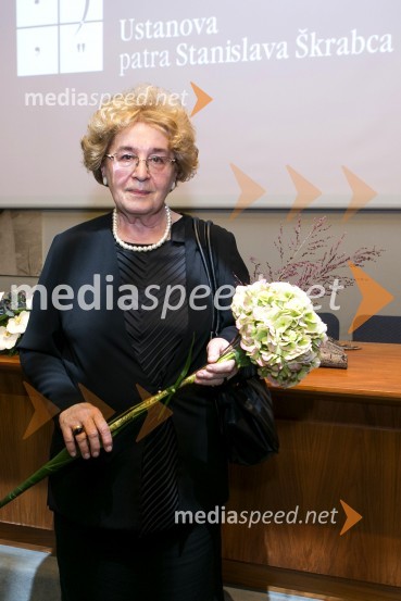 prof. dr. Alenka Šivic Dular, jezikoslovka, slavistka, nagrajenka Škrabčeve ustanovePodelitev nagrad in štipendij Škrabčeve ustanove 2015